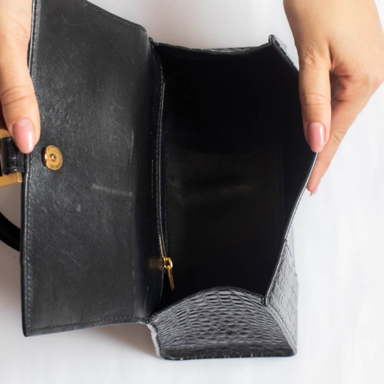 image_b93cb49e-bf18-4432-b76a-782608506c00