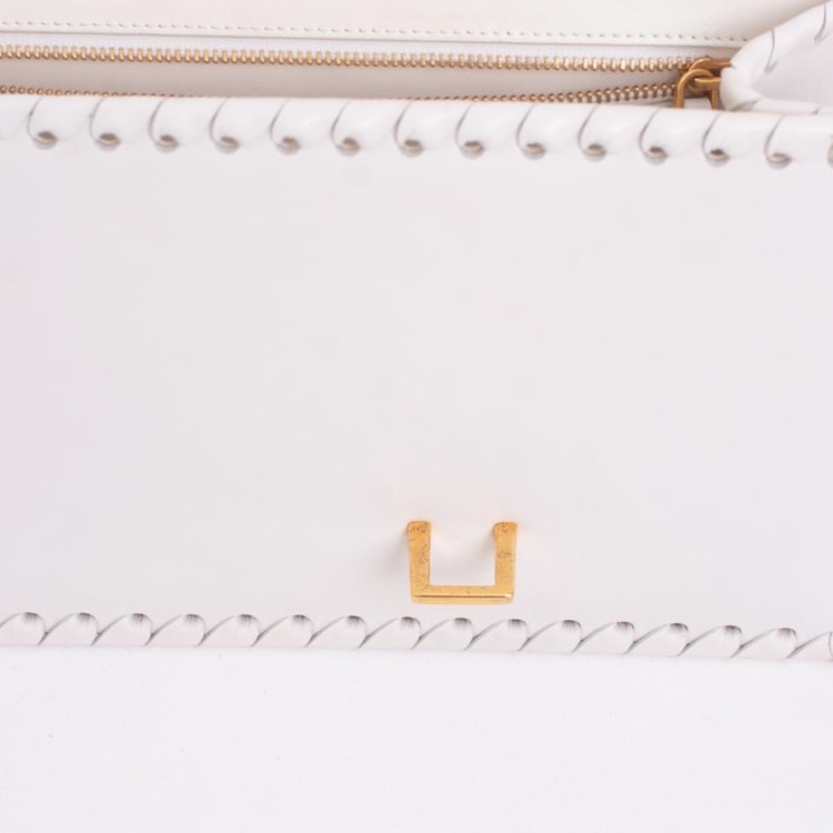 image_b00aac3b-e2a9-45de-a65c-d446f7cfa042