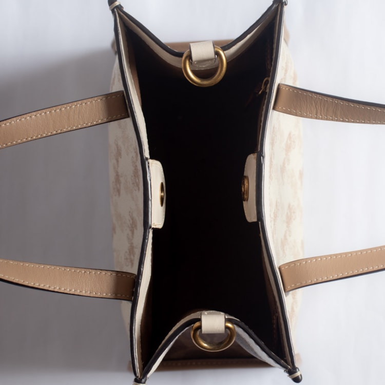 image_0fb4fc3a-e4fb-457e-b678-b1e231803e6c