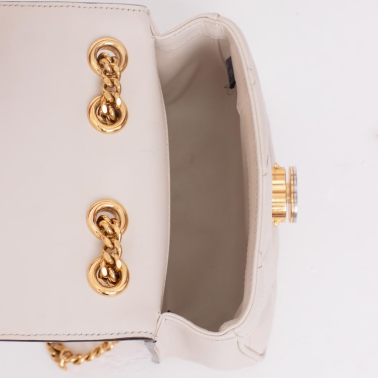 image_baffb6ff-73a7-41fe-b038-0f70f2cda108