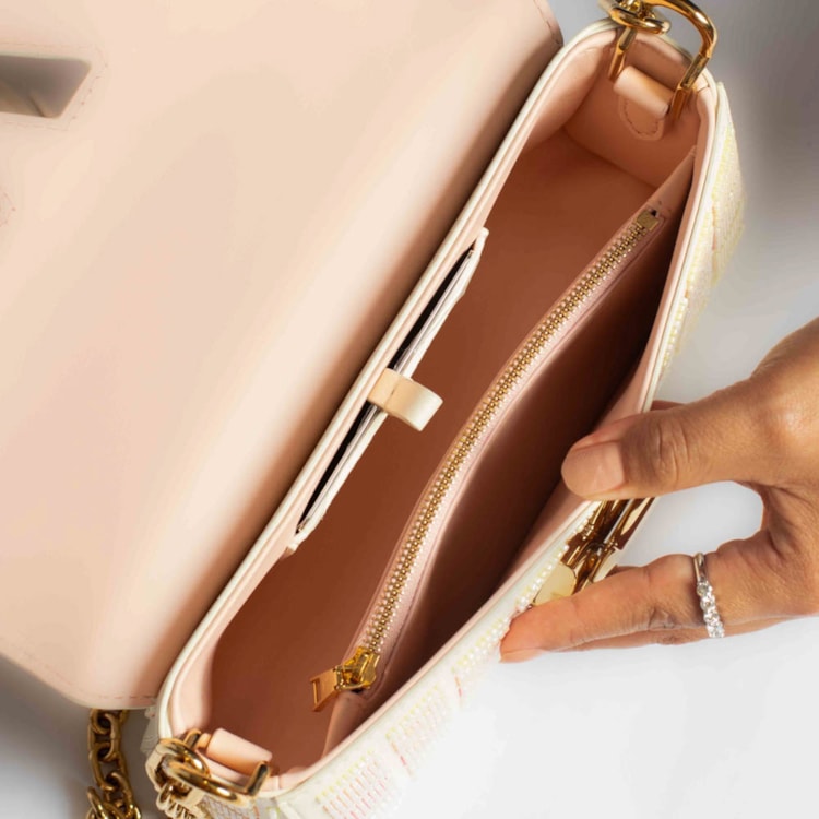 image_2fccbfb7-1a21-4e43-b3e7-a49d64d46e04