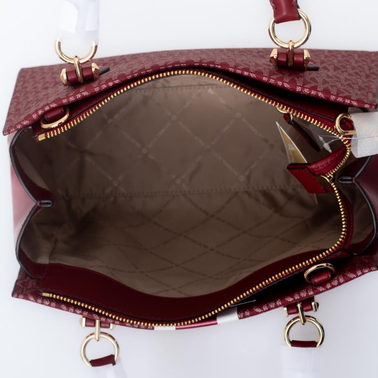 image_3c3322b3-5c0c-4a29-8fd3-329b60dc577e